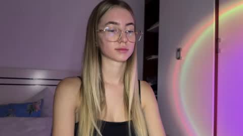 tessa_calmness online show from July 24, 2026, 2:42 am