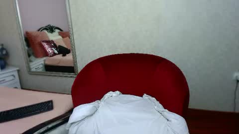 Tessa Joy online show from June 11, 2026, 4:21 am