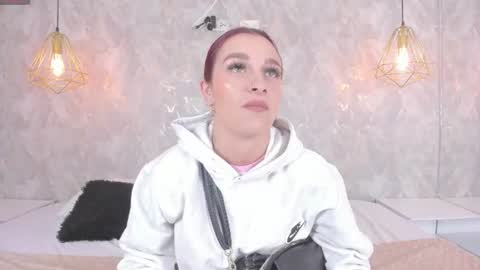THALIRA ANGELS online show from July 31, 2026, 2:38 pm
