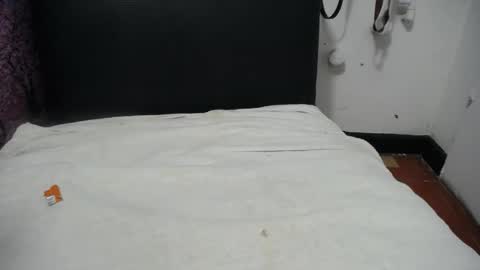 Snapshot of thaly_pervert chatting on July 30, 2026, 6:40 pm Thalia online show from July 30, 2026, 6:40 pm