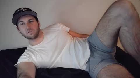 Snapshot of theetwohander chatting on April 21, 2026, 2:48 am Theetwohander online show from April 21, 2026, 2:48 am