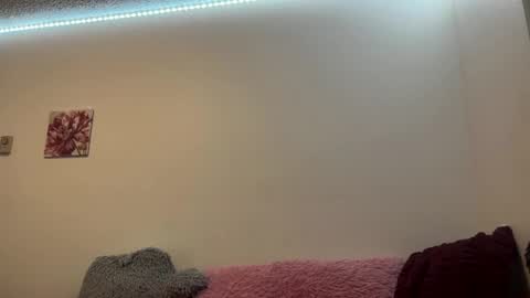 Astrid online show from June 3, 2026, 12:46 am