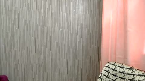 thessssy online show from June 17, 2026, 2:03 am