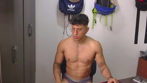 Snapshot of thiago_happy chatting on July 2, 2026, 6:36 pm thiago_happy online show from July 2, 2026, 6:36 pm