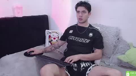 Thiago River online show from July 8, 2026, 4:17 am