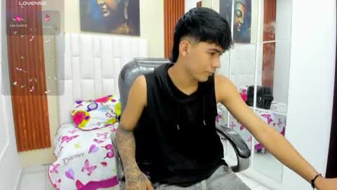 Snapshot of thiiago_collins chatting on June 10, 2026, 9:46 pm THIAGO COLLINS online show from June 10, 2026, 9:46 pm