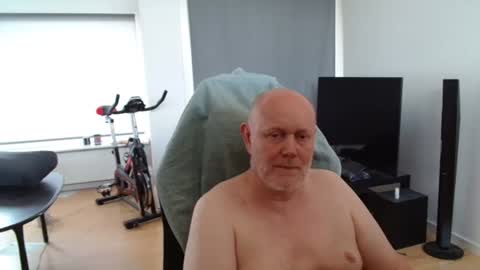thomas806035 online show from June 29, 2026, 12:16 pm
