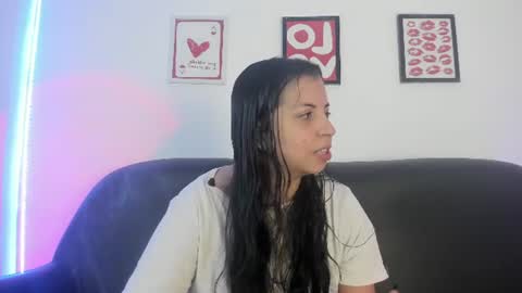 TIANA online show from June 19, 2026, 7:01 am