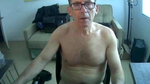 JustMe online show from July 7, 2026, 1:26 pm