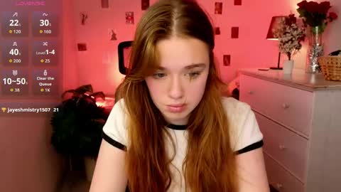 Snapshot of tiffanyvex chatting on May 1, 2026, 3:38 pm Tiffany online show from May 1, 2026, 3:38 pm