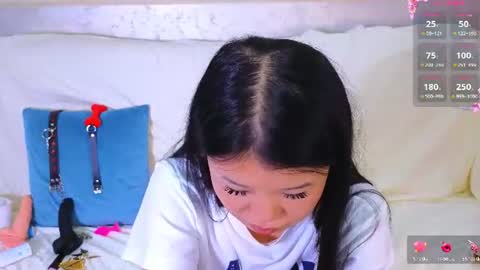 tina__kim online show from July 28, 2026, 12:48 pm