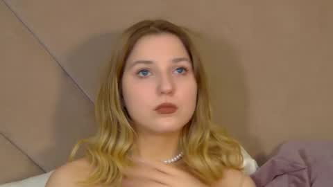 Snapshot of tinaburton chatting on June 18, 2026, 4:55 pm TinaBurton online show from June 18, 2026, 4:55 pm