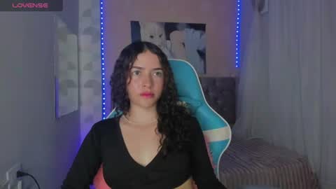 tinysophi online show from July 22, 2026, 2:09 pm
