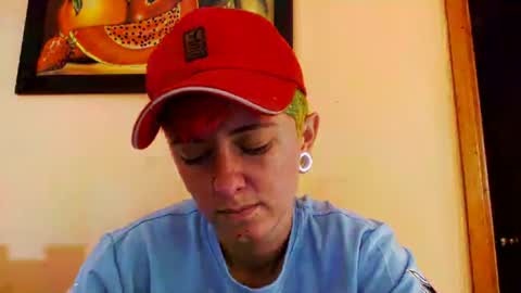 Snapshot of tomboyblue chatting on July 28, 2026, 9:25 pm Blue online show from July 28, 2026, 9:25 pm