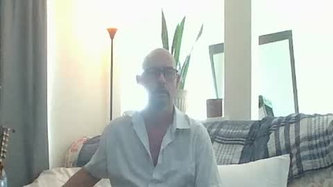 sirmuggsalot online show from June 14, 2026, 12:07 pm