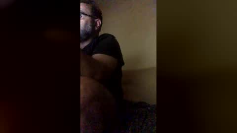tomcop11111 online show from May 25, 2026, 1:33 am