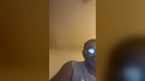 Snapshot of tomcop11111 chatting on July 20, 2026, 12:14 am tomcop11111 online show from July 20, 2026, 12:14 am