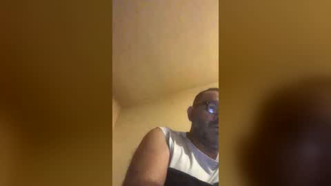 Snapshot of tomcop11111 chatting on August 5, 2026, 3:53 am tomcop11111 online show from August 5, 2026, 3:53 am