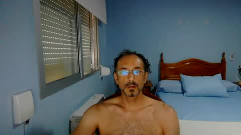 ton123456_ online show from July 6, 2026, 12:24 pm