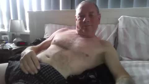 Snapshot of tonygibbson62 chatting on June 6, 2026, 8:52 am tonygibbson62 online show from June 6, 2026, 8:52 am