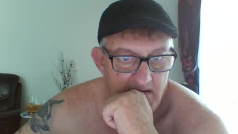 toolie49 online show from February 19, 2025, 12:46 am