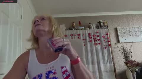 TopazXXX online show from June 18, 2026, 11:36 am