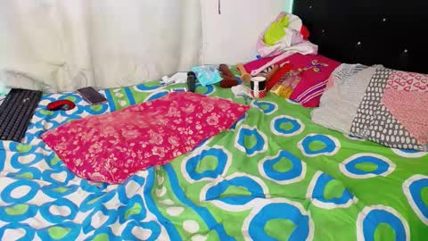 tory_montannaxx online show from January 3, 2025, 12:08 pm