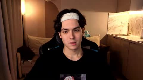 travisrivas online show from July 18, 2026, 3:00 am