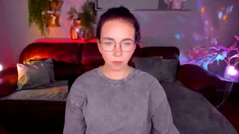 Snapshot of triciadaisy chatting on June 15, 2026, 9:33 am TriciaDaisy online show from June 15, 2026, 9:33 am