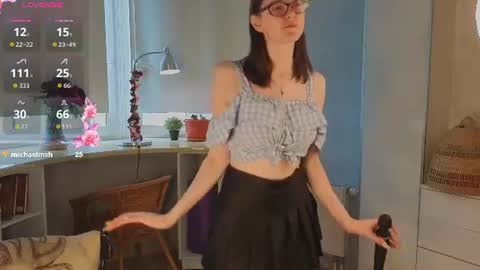 Snapshot of trishdelafontaine chatting on July 16, 2026, 4:07 am Viola online show from July 16, 2026, 4:07 am