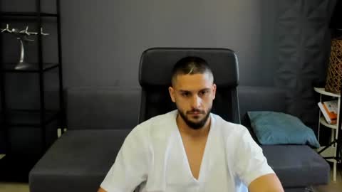 TroyWade online show from June 28, 2026, 4:18 am