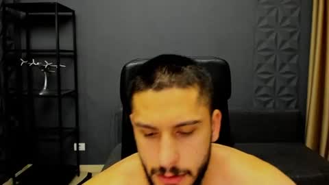 TroyWade online show from July 9, 2026, 4:27 am