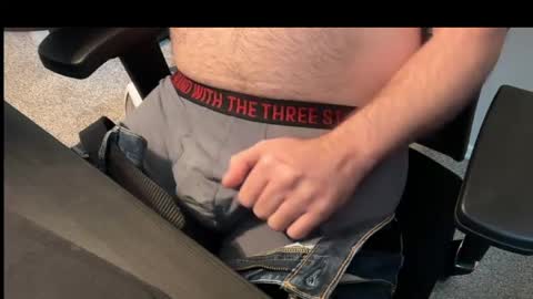 Tell me what to do online show from April 24, 2026, 4:09 pm