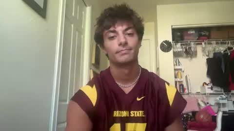 tyy0ung online show from June 28, 2026, 10:05 pm