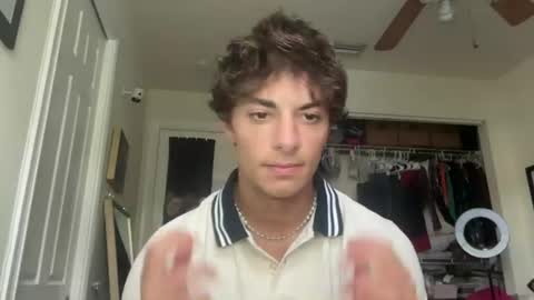tyy0ung online show from July 3, 2026, 6:47 pm