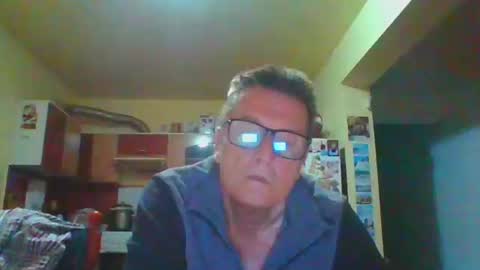ulmeni4 online show from May 3, 2026, 7:09 pm