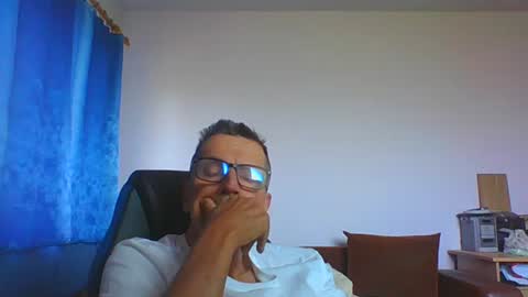 ulmeni4 online show from June 19, 2026, 7:45 am