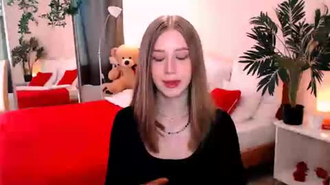 unreal_lady online show from July 2, 2026, 1:50 pm