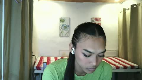 Snapshot of ur_dazzlingmorenaxx chatting on July 2, 2026, 3:18 pm ur_dazzlingmorenaxx online show from July 2, 2026, 3:18 pm