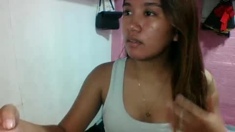 ur_wetwife online show from July 7, 2026, 3:38 pm