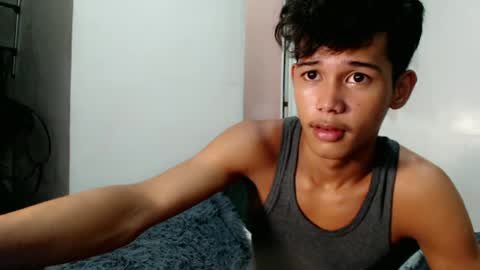 urdreamboy_clarin online show from June 19, 2026, 12:26 am