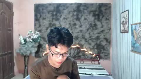urdreamboy_doms online show from July 21, 2026, 5:21 am