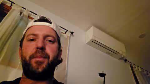urguy05 online show from September 30, 2025, 2:27 am