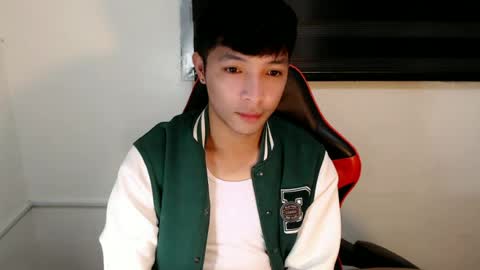 Snapshot of urhotethanxx chatting on July 4, 2026, 5:41 pm Ethan online show from July 4, 2026, 5:41 pm