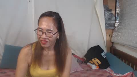 urhotvivian11 online show from June 12, 2026, 1:48 am