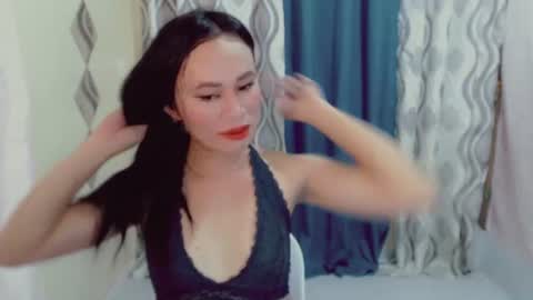 Snapshot of urlovely_che chatting on June 12, 2026, 8:24 am urlovely_che online show from June 12, 2026, 8:24 am