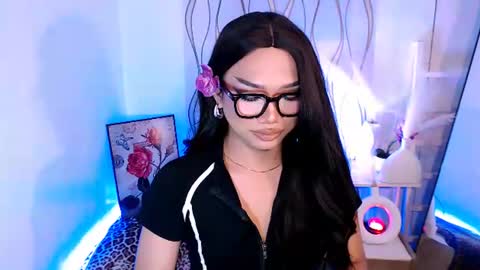 urmistress_69 online show from July 23, 2026, 3:43 pm
