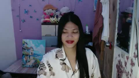 hi im kim online show from April 21, 2026, 10:32 am