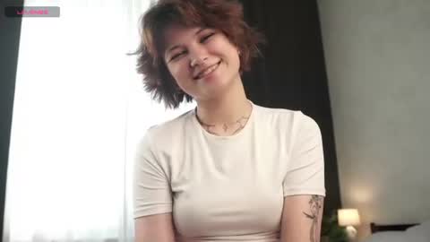 Snapshot of uteelser chatting on June 24, 2026, 12:15 pm Daisy online show from June 24, 2026, 12:15 pm