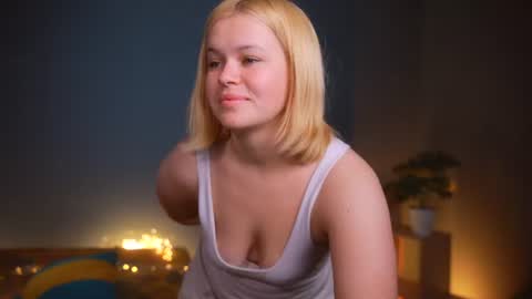 valeri______ online show from July 12, 2026, 8:27 am